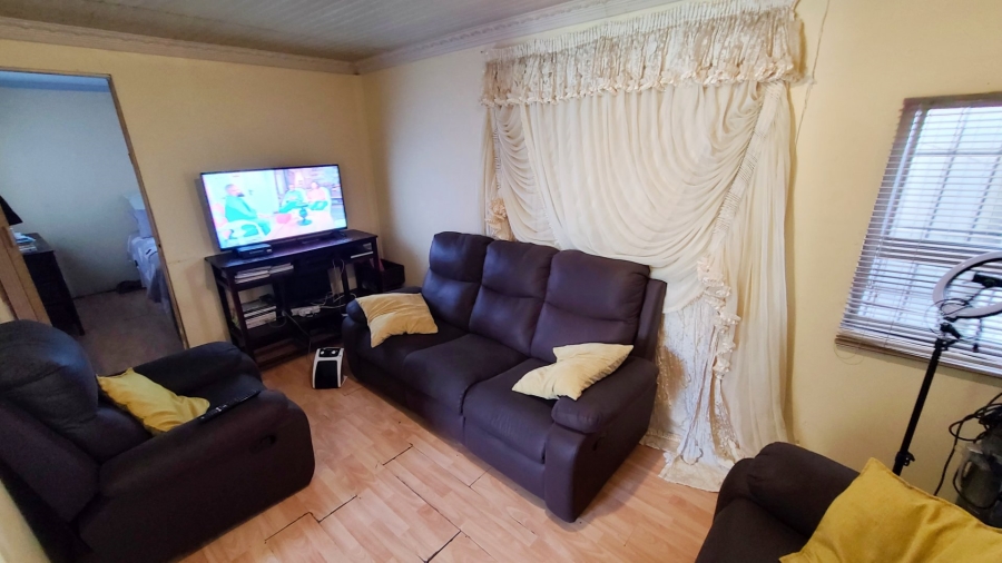 2 Bedroom Property for Sale in Wesbank Western Cape